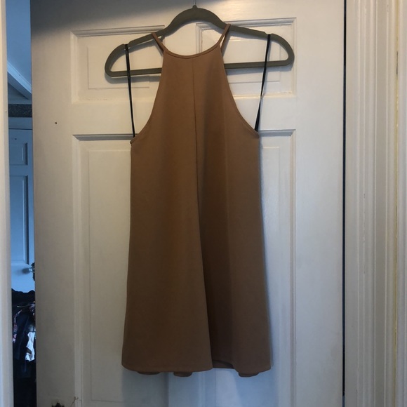 Cute beige halter sundress - Picture 5 of 6